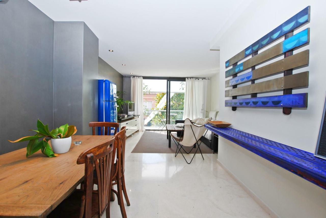 Blue Fridge Apartmen - Blue Fridge Apartmen - Ideal For Couples, Near Beach And Well Connected Vilassar De Mar Ngoại thất bức ảnh